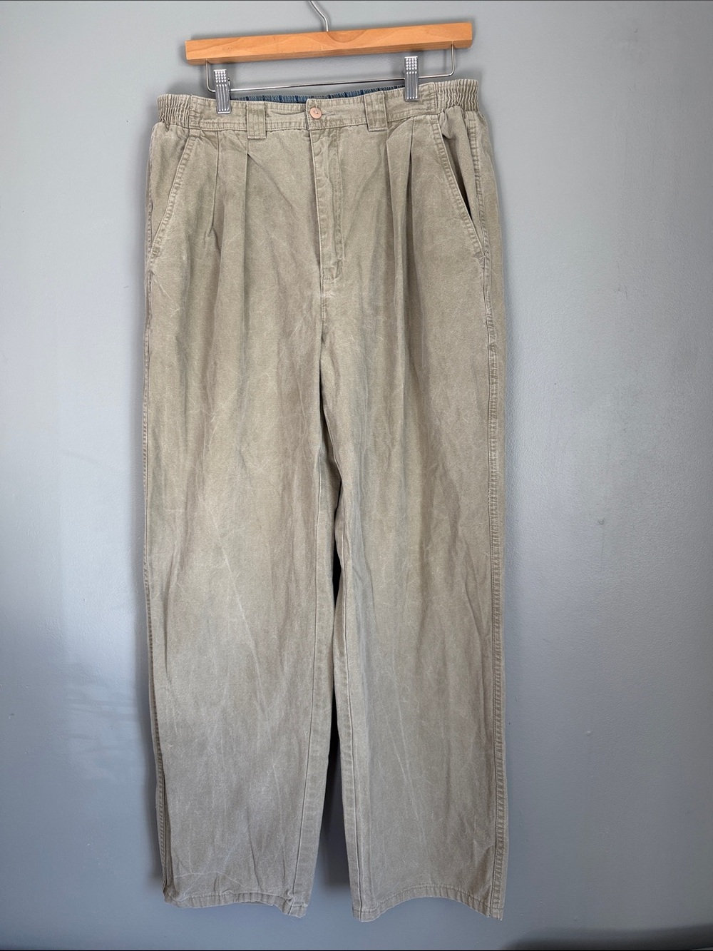 VTG  Men’s 90s Retro Pleated Khaki Pants Men 38 Dadcore Gorpcore 100% Cotton 38L